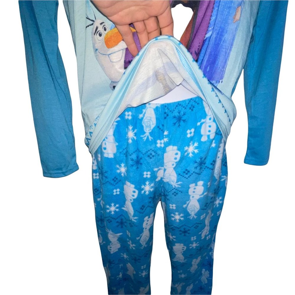 NWT Briefly Stated Disney Frozen II Lightweight Fleece Christmas Holiday PJ's M - Picture 5 of 9